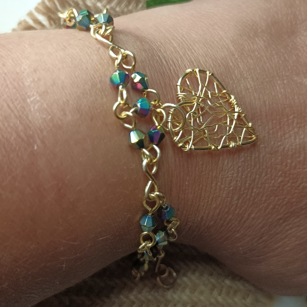 Handmade Copper wire Bracelet with Crystal Beads and Heart charm